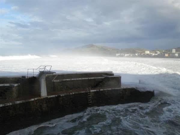 Hotel Ekia Pentsioa Zarautz Exteriér fotografie