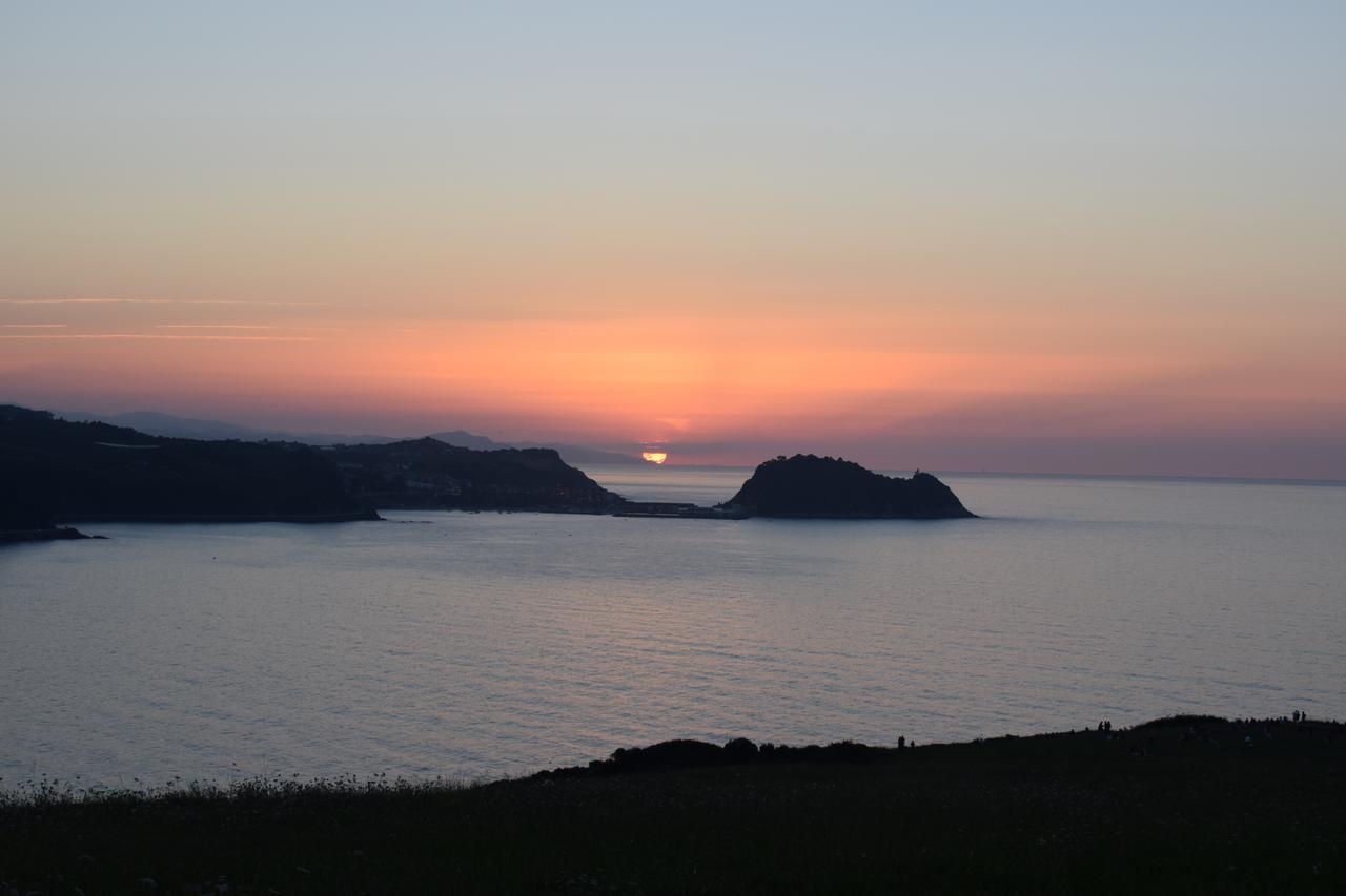 Hotel Ekia Pentsioa Zarautz Exteriér fotografie